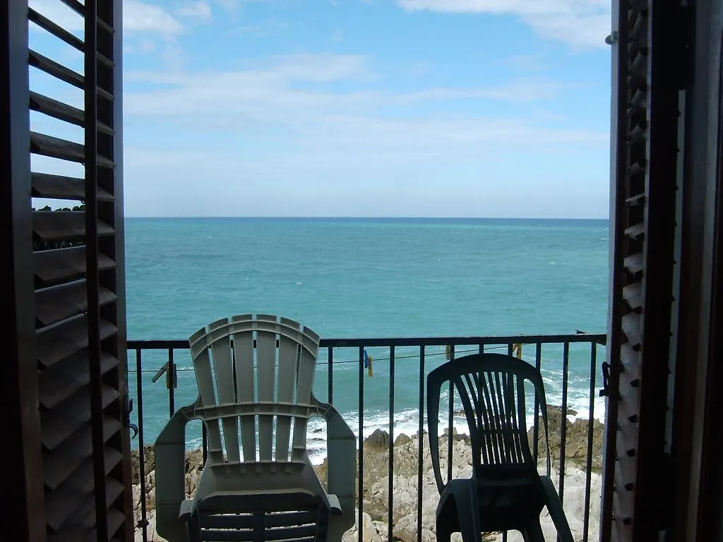 Ammaresiamo Guest House Cefalu
